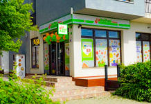 Rețeaua de magazine ”La Doi Pași” intră în concurență directă cu Profi