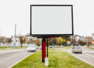 Fără publicitate sau reclame în curbe și în intersecții–proiect de lege adoptat de Senat