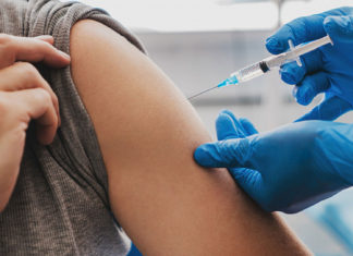 Ministerul Apărării deschide un centru de vaccinare în municipiul Bacău. Recordul de persoane vaccinate zilnic stabilite în ultimele zile în județ