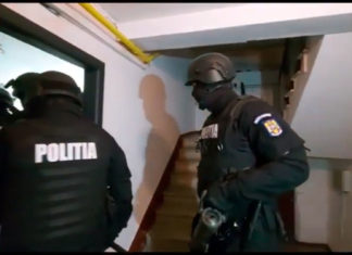 Percheziții în cadrul unei anchete de delapidare